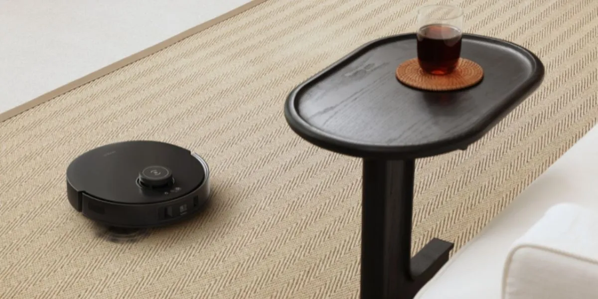 ECOVACS DEEBOT robot vacuum cleaning carpet