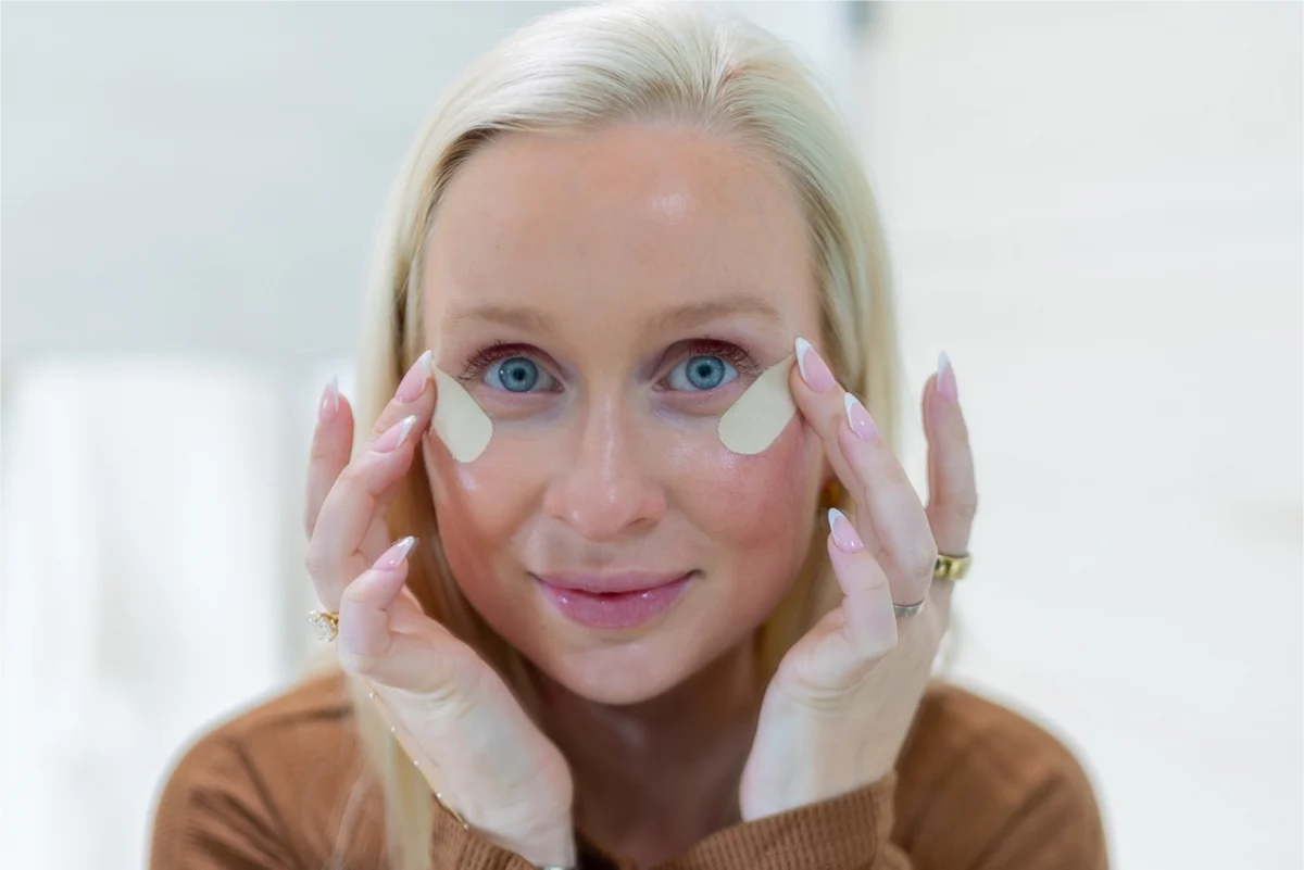 Seald face tape being applied