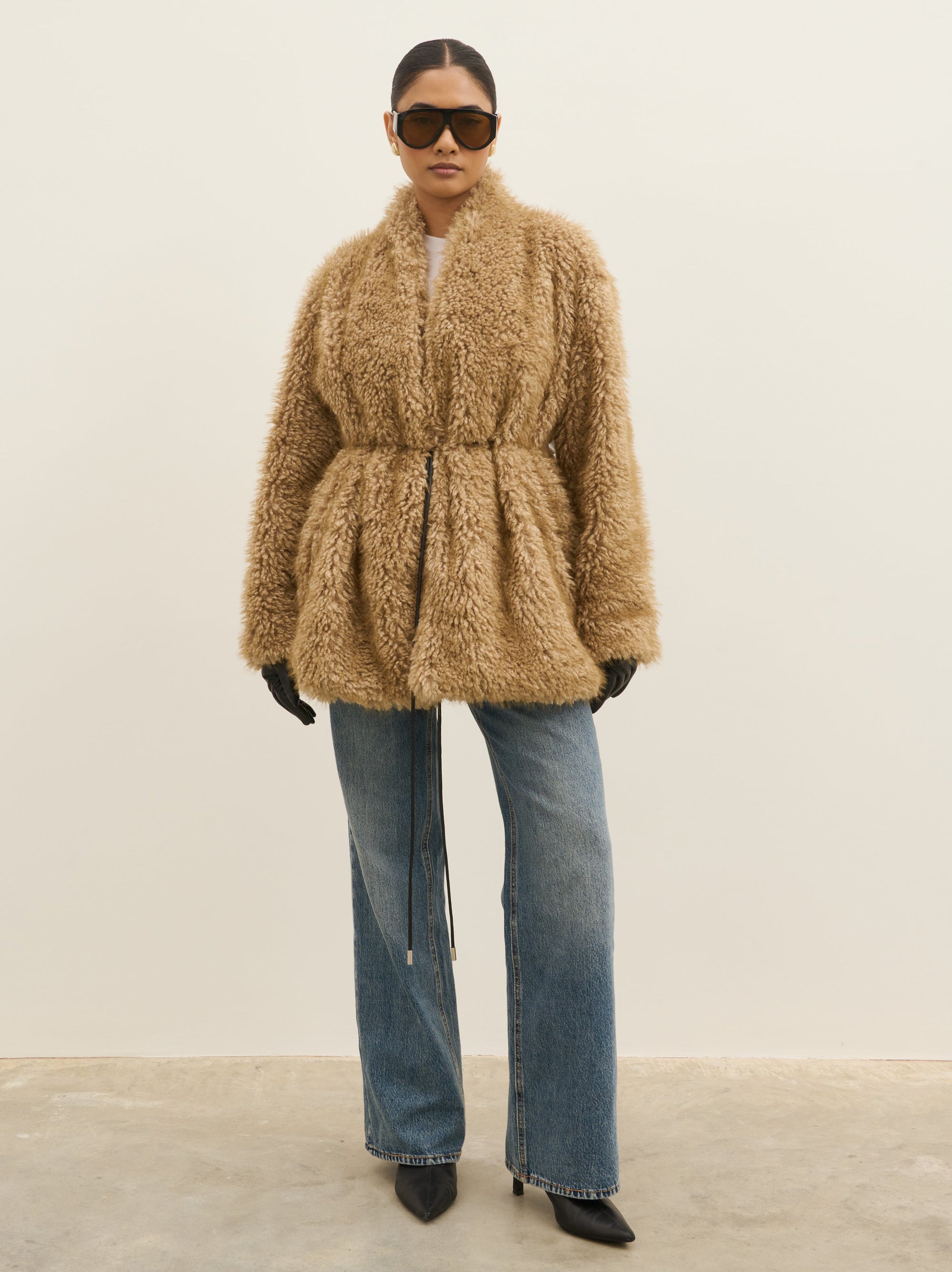 An Oversized Coat That Still Knows Where Your Waist Is