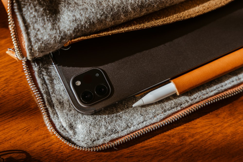 Editorial photograph related to USIMS (US)