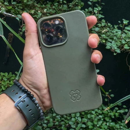 Refurbished iPhone supplied by Reboxed