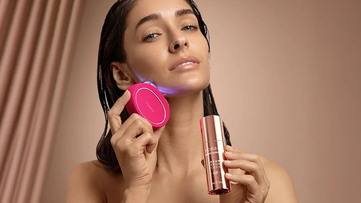 Using a FOREO microcurrent facial device