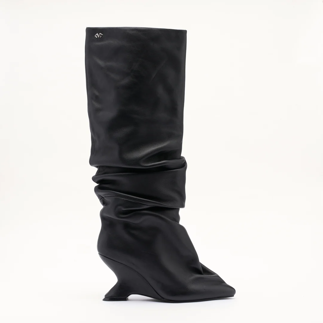 Mallet black leather boots
