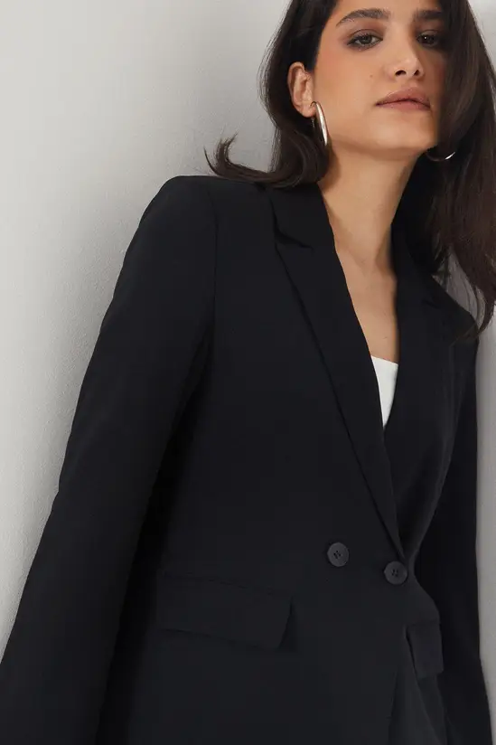 Dorothy Perkins black tailored workwear blazer